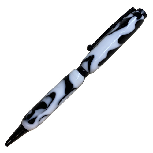 Handcrafted Refillable Resin Pen – The Moo